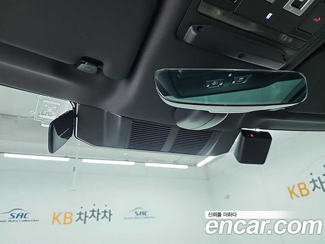 Land Rover Defender (L663) 110 P300 X-Dynamic SE 2022 — фото 19