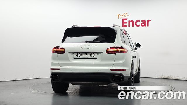 Porsche Cayenne 3.0 Diesel Platium Edition 958 2017 — фото 4