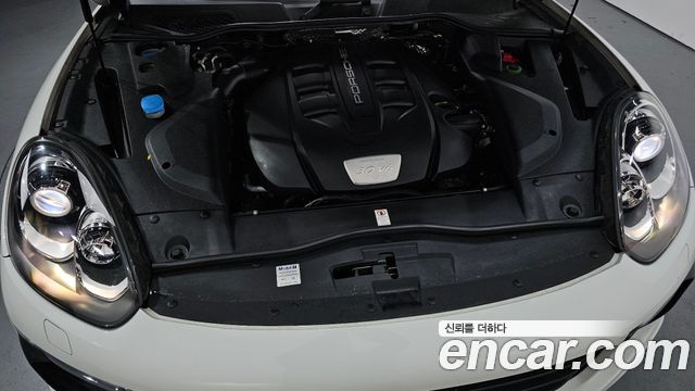 Porsche Cayenne 3.0 Diesel Platium Edition 958 2017 — фото 6