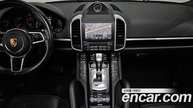 Porsche Cayenne 3.0 Diesel Platium Edition 958 2017 — фото 14