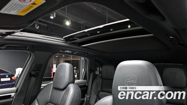 Porsche Cayenne 3.0 Diesel Platium Edition 958 2017 — фото 16