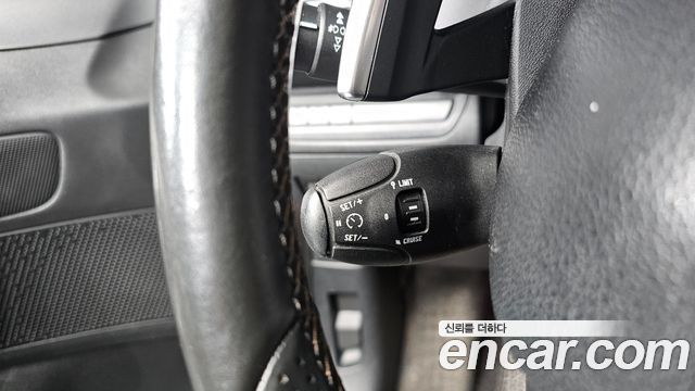 Peugeot 208 1.6 e-HDi Allure 3Door 2013 — фото 14