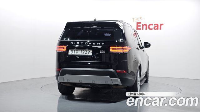 Land Rover Discovery 5 3.0 TD6 HSE 2018 — фото 4