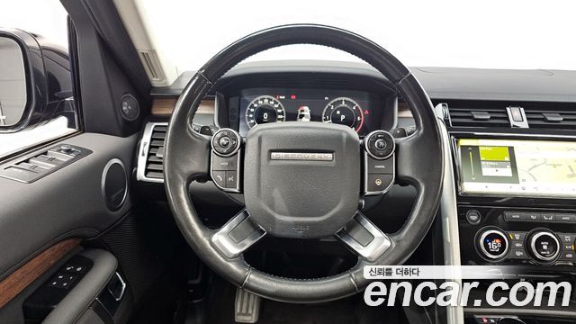 Land Rover Discovery 5 3.0 TD6 HSE 2018 — фото 13