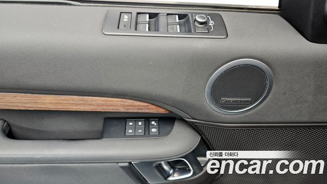 Land Rover Discovery 5 3.0 TD6 HSE 2018 — фото 14