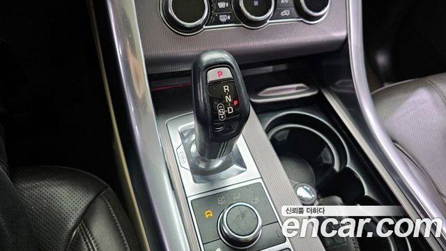 Land Rover Range Rover Sport (II) 3.0 SDV6 HSE 2015 — фото 9