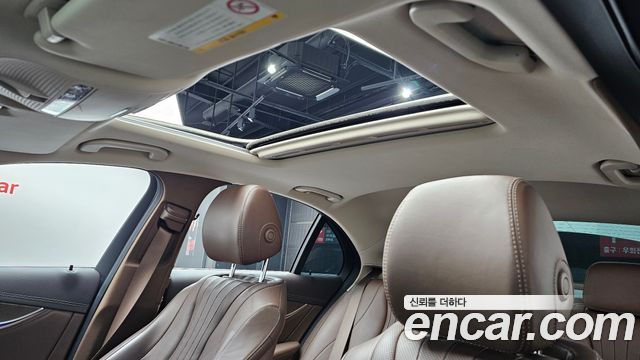 Mercedes-Benz E-Class (W213) E300e 4MATIC Exclusive 2020 — фото 19