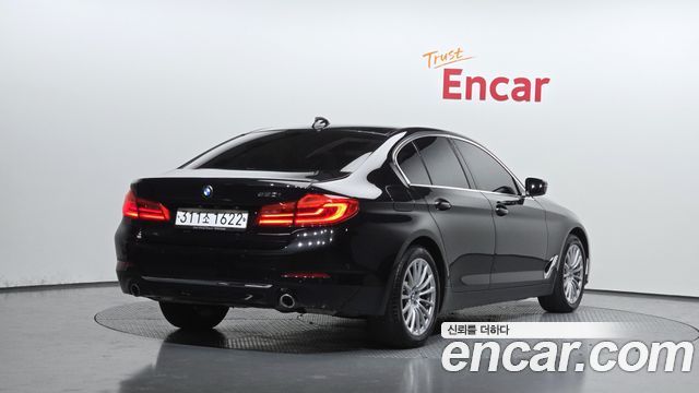 BMW 5 Series (G30) 520i Luxury 2020 — фото 2