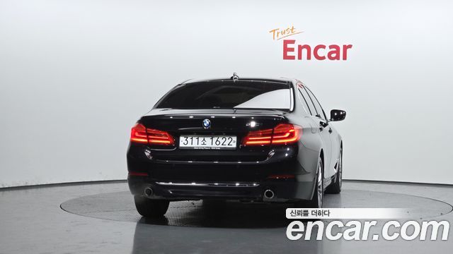 BMW 5 Series (G30) 520i Luxury 2020 — фото 4