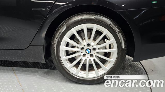 BMW 5 Series (G30) 520i Luxury 2020 — фото 5