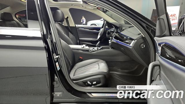 BMW 5 Series (G30) 520i Luxury 2020 — фото 11