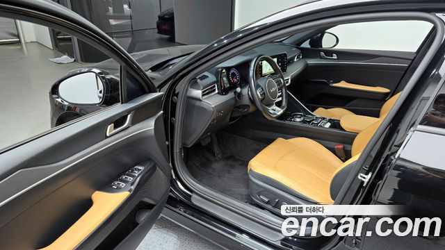 Kia K5 (III) 1.6 Turbo Prestige 2023 — фото 11
