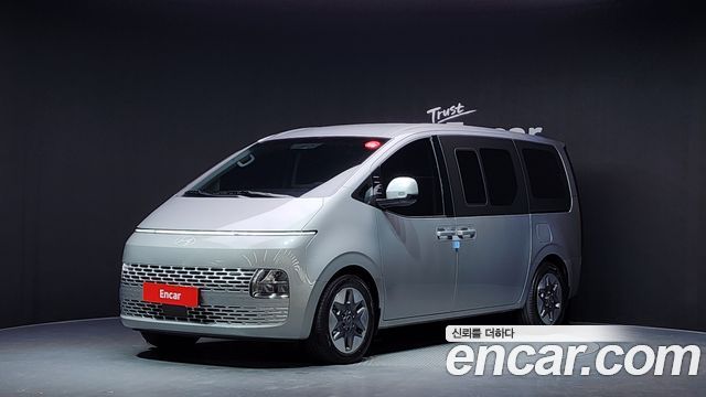 Hyundai Staria Tourer 9-Seater Modern 2025 — фото 1