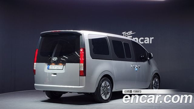 Hyundai Staria Tourer 9-Seater Modern 2025 — фото 2