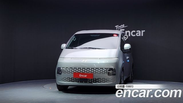 Hyundai Staria Tourer 9-Seater Modern 2025 — фото 3