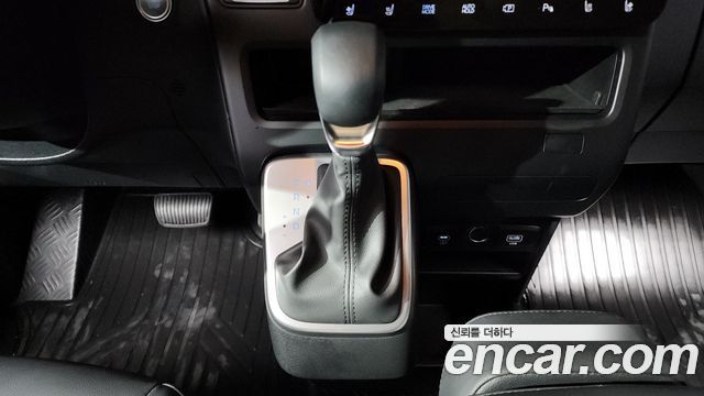 Hyundai Staria Tourer 9-Seater Modern 2025 — фото 9