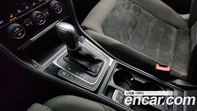 Volkswagen Golf (VII) 2.0 TDI 2015 — фото 9
