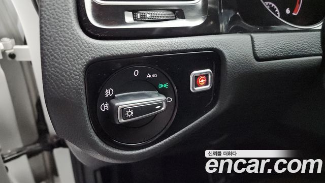 Volkswagen Golf (VII) 2.0 TDI 2015 — фото 18