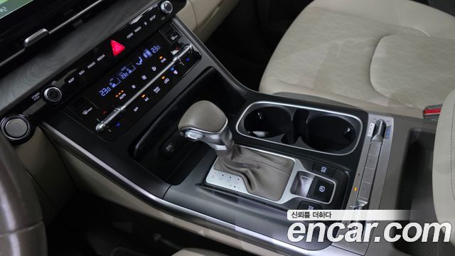 Kia Carnival (IV) Gasoline 9-Seater Prestige 2023 — фото 9