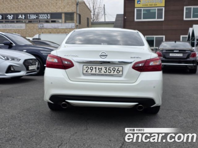 Nissan Altima 2.5 Smart L33 2018 — фото 4