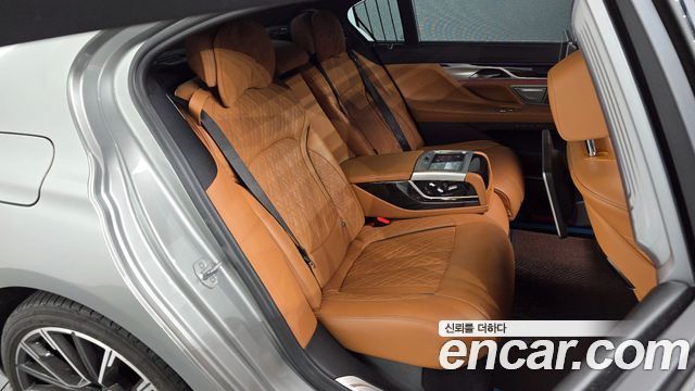 BMW 7 Series (G11) 730Ld xDrive M Sport 2020 — фото 12