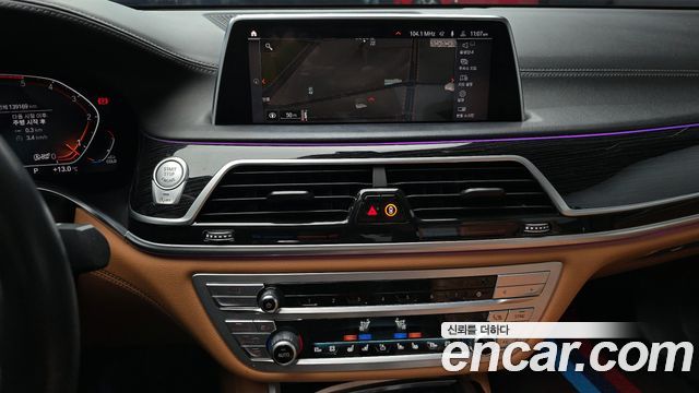 BMW 7 Series (G11) 730Ld xDrive M Sport 2020 — фото 16