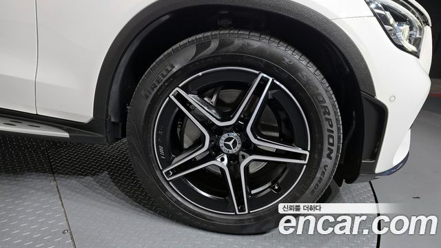 Mercedes-Benz GLC-Class (X253) GCL300 4MATIC Coupe 2023 — фото 5