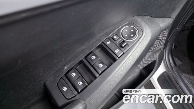 Kia Seltos Gasoline 1.6 Turbo 2WD Prestige 2022 — фото 14