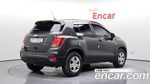 Chevrolet Trax 1.4 LS 2018 — фото 2