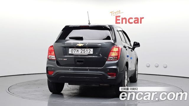 Chevrolet Trax 1.4 LS 2018 — фото 4