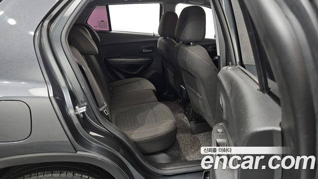 Chevrolet Trax 1.4 LS 2018 — фото 12