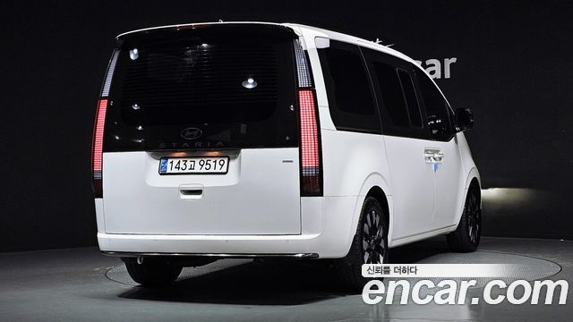 Hyundai Staria 4WD Lounge 9-Seater Inspiration 2025 — фото 2