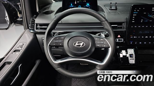 Hyundai Staria 4WD Lounge 9-Seater Inspiration 2025 — фото 17