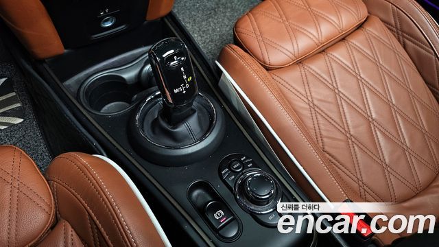 MINI Cooper S Countryman ALL4 Classic 2nd 2022 — фото 9
