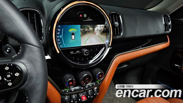 MINI Cooper S Countryman ALL4 Classic 2nd 2022 — фото 15