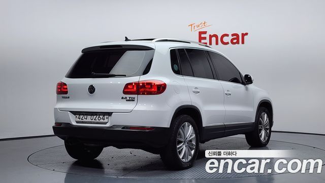Volkswagen Tiguan 2.0 TDI  Premium 5N 2016 — фото 2