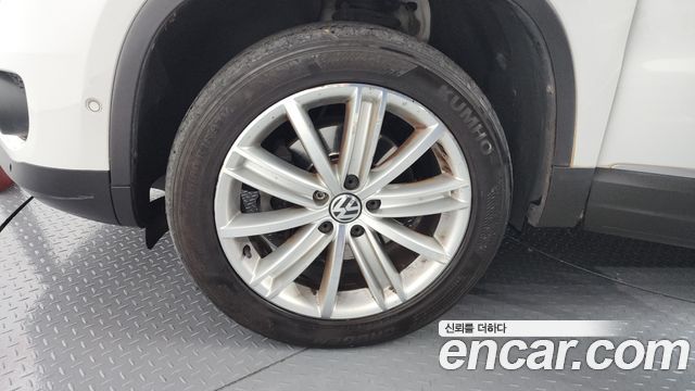 Volkswagen Tiguan 2.0 TDI  Premium 5N 2016 — фото 5