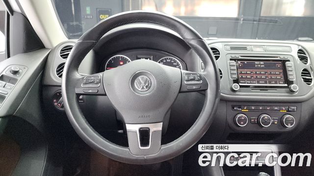 Volkswagen Tiguan 2.0 TDI  Premium 5N 2016 — фото 13