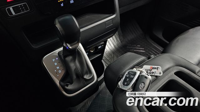 Hyundai Staria Tourer 9-Seater Modern 2022 — фото 9