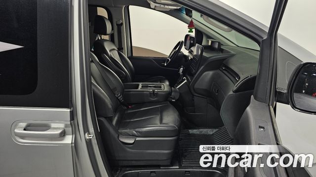 Hyundai Staria Tourer 9-Seater Modern 2022 — фото 11