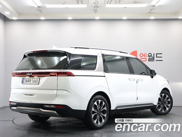 Kia Carnival (IV) Gasoline 9-Seater Signature 2023 — фото 3
