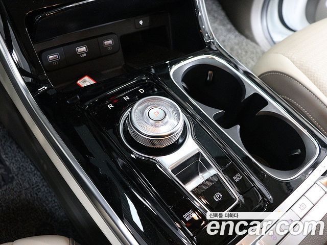 Kia Carnival (IV) Gasoline 9-Seater Signature 2023 — фото 9