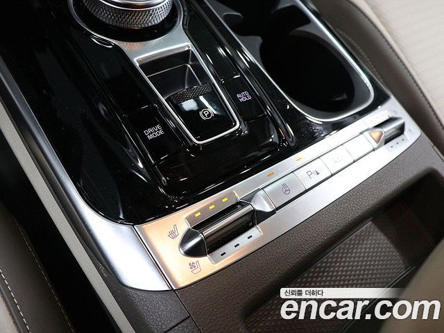 Kia Carnival (IV) Gasoline 9-Seater Signature 2023 — фото 10