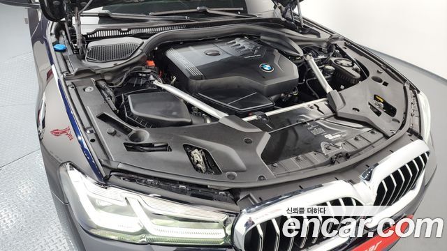 BMW 5 Series (G30) 520i M Sport 2022 — фото 6