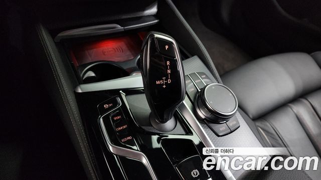 BMW 5 Series (G30) 520i M Sport 2022 — фото 9