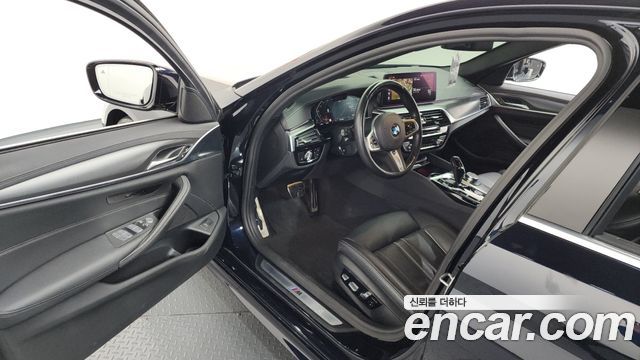 BMW 5 Series (G30) 520i M Sport 2022 — фото 10