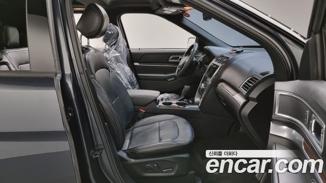 Ford Explorer 3.5 Limited 4WD 5th 2017 — фото 11
