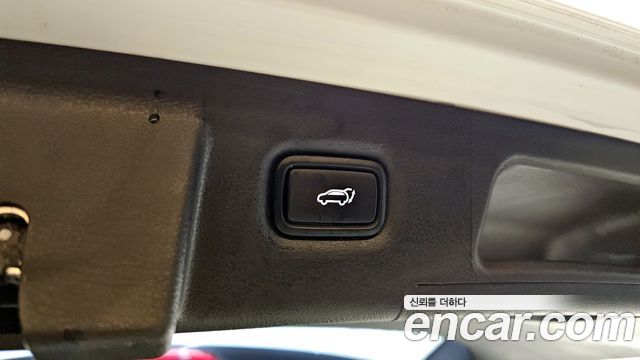 Hyundai Santa Fe Diesel 2.2 2WD Prestige 2021 — фото 20
