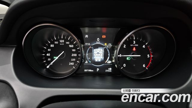 Land Rover Discovery Sport 2.0 TD4 HSE Luxury 2018 — фото 8