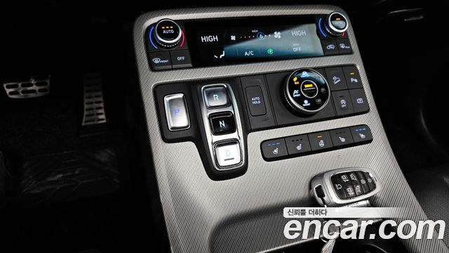 Hyundai Palisade Diesel 2.2 4WD Prestige 2023 — фото 9